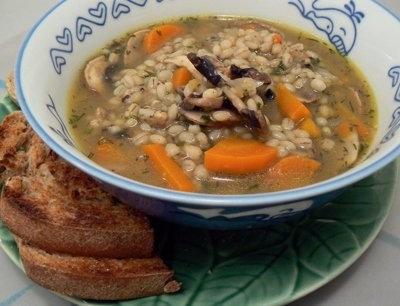 Вкусный и полезный перловый суп на грибном бульоне