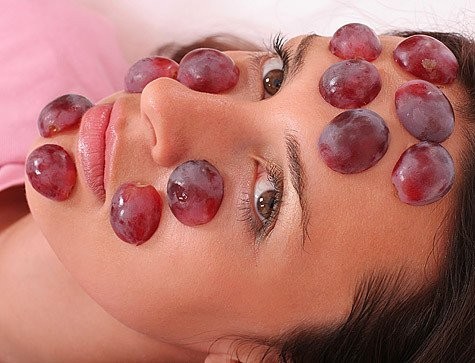 Маски из винограда для ухода за дряблой кожей