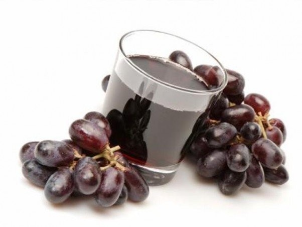 Виноград и сок винограда