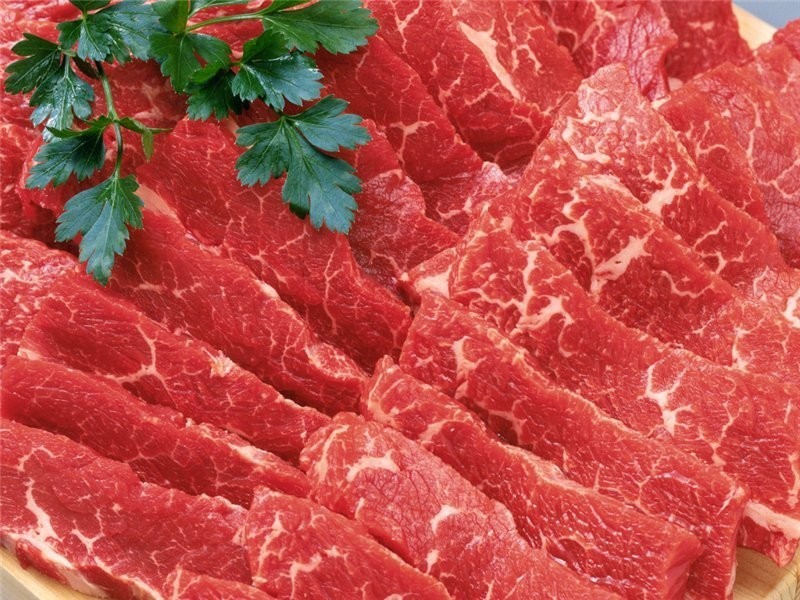 Опасно ли употребление красного мяса?