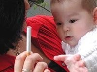 Курящим нельзя целовать детей