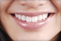 Здоровые зубы помогают женщинам в карьере