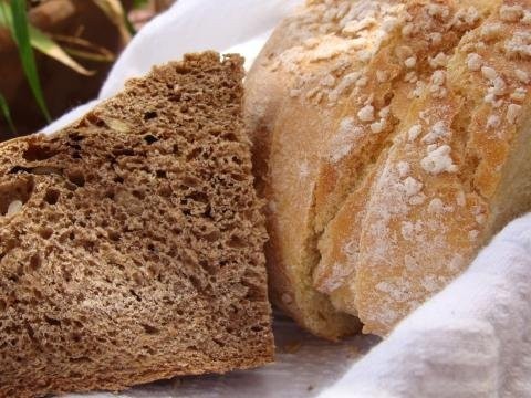 Цельный хлеб помогает худеть