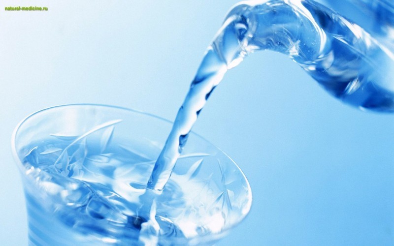 Вода: сколько пить, польза воды, режим питья