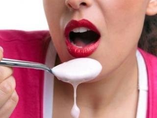 Обезжиренный йогурт во время беременности может вызвать астму у ребенка