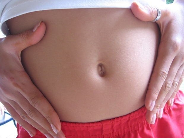 Беременность женщины с узкими бедрами: это опасно?