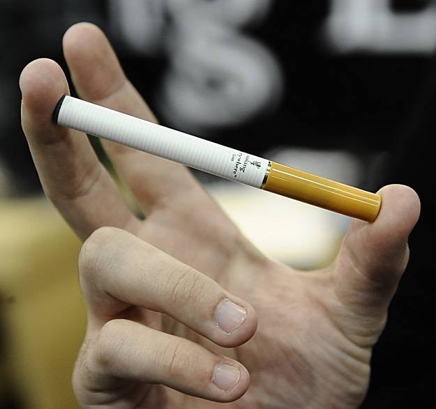 Отказ от курения при помощи электронной сигареты: миф или реальность?